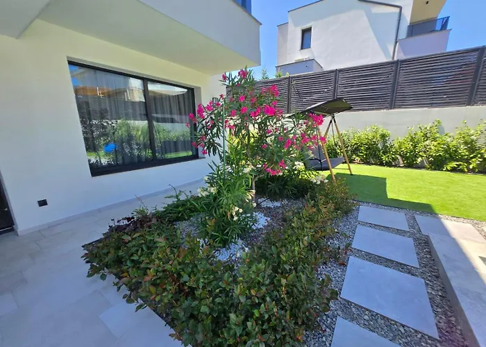 Felicity, Private Pool With Heating And Salt Water *