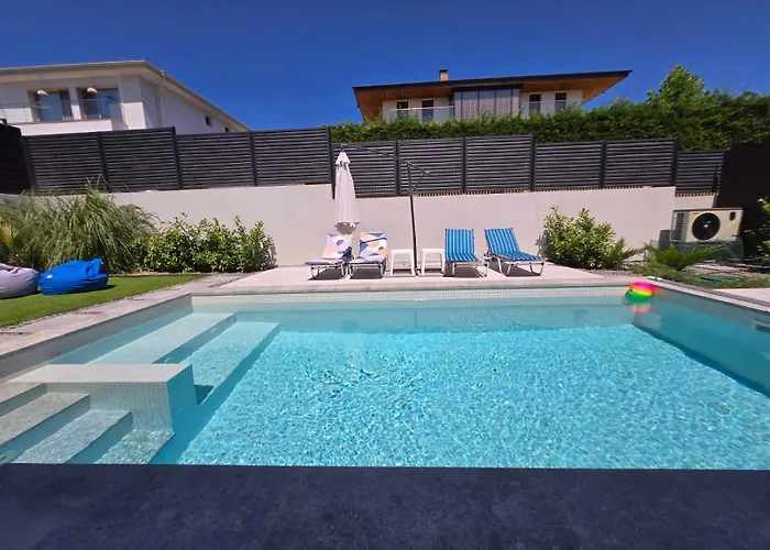 Felicity, Private Pool With Heating And Salt Water Villa *